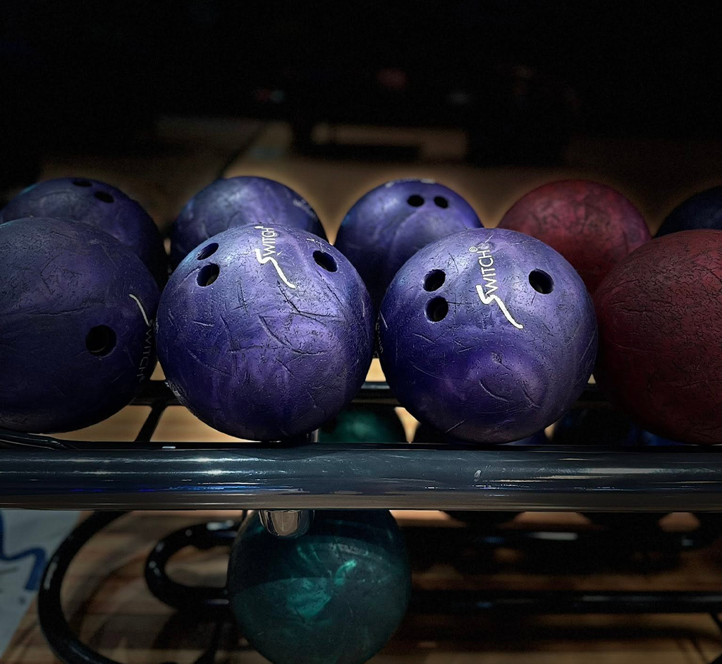 BOWLING